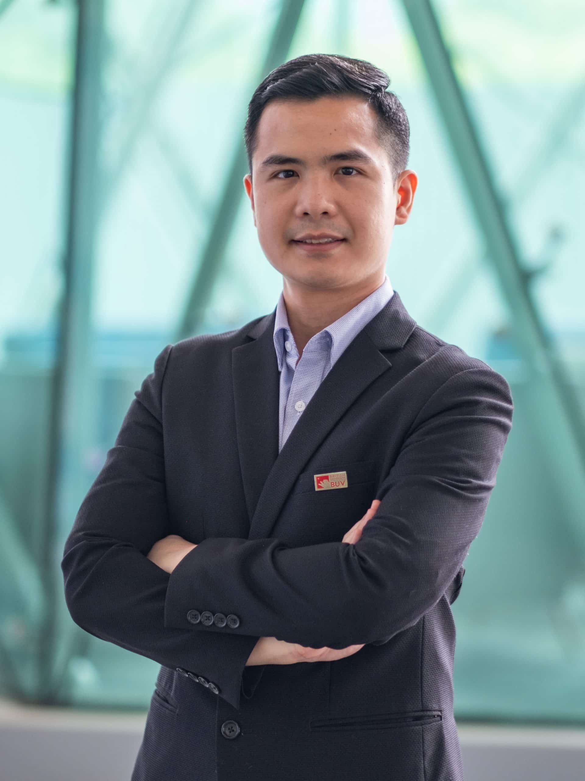 Tiến sĩ Đồng Mạnh Cường